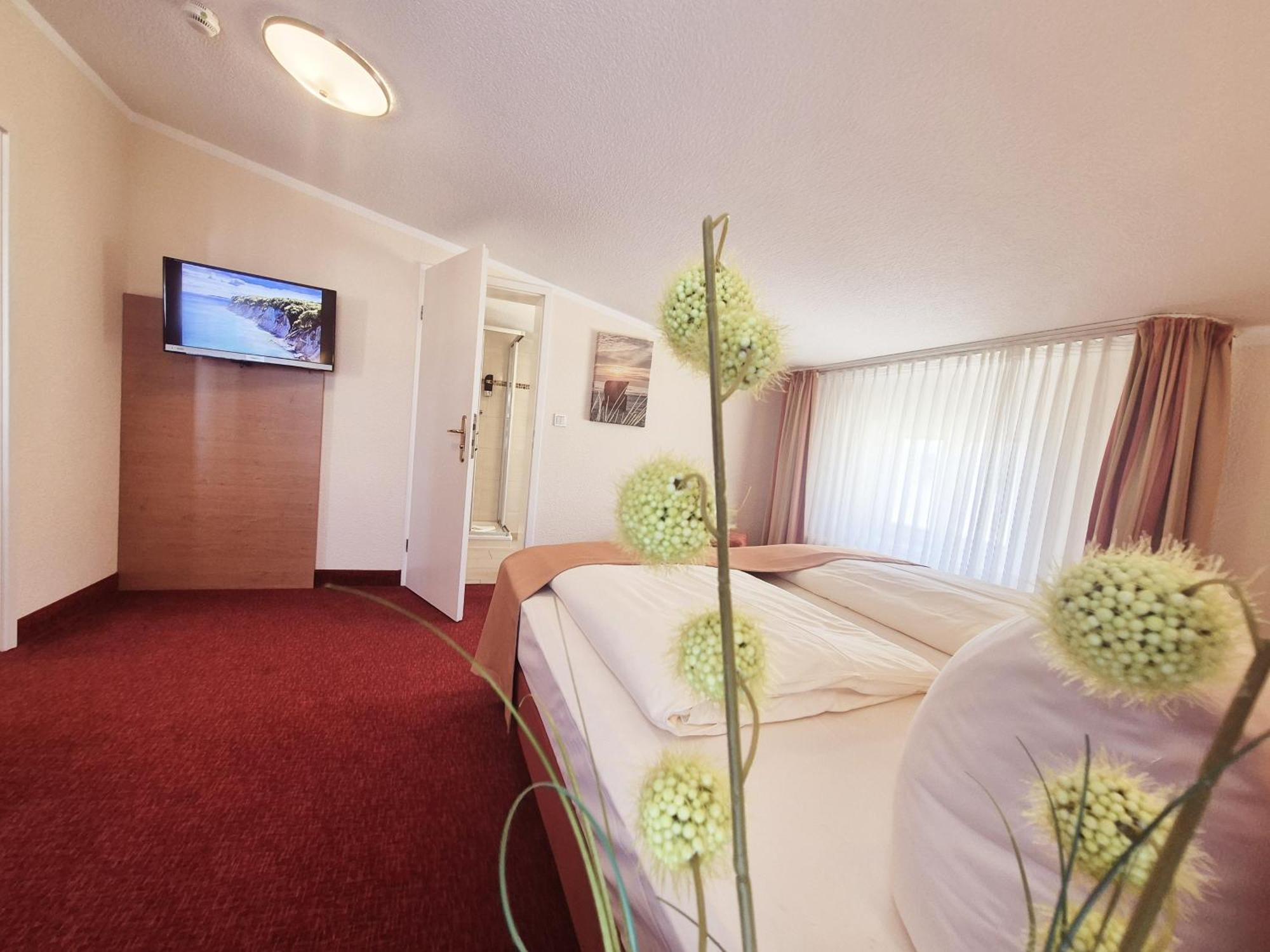 Hotel Villa Meeresgruss Остзебад Бинц Екстериор снимка
